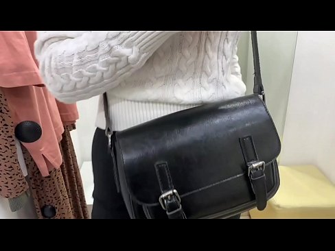 ❤️ Masturbarea în public a tinerei târfe FeralBerry cu un dildo în cabina de probă ❤  at porn ro.pornmega-com.ru ❌️❤
