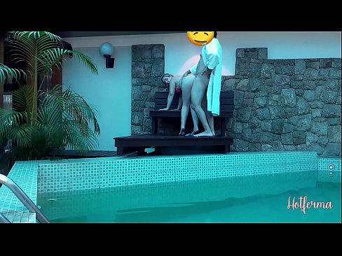❤️ Șeful o invită pe menajeră la piscină, dar nu a putut rezista la o partidă fierbinte ❤  at porn ro.pornmega-com.ru ❌️❤
